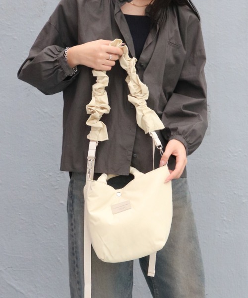 SPRUCE（スプルース）の「<SPRUCE/スプルス>ラホール2WAYトート（トートバッグ・レディース・ベージュ/ブラック/アイボリー・ONE SIZE）」の7枚目の写真