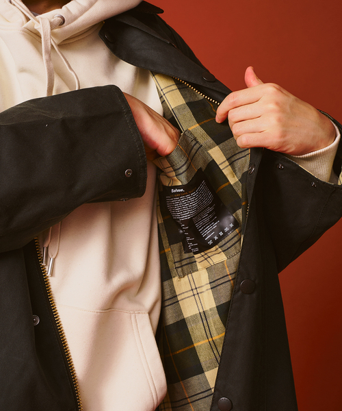 Barbour（バブアー）の「Barbour / バブアー modified exmoor wax coat（その他アウター・メンズ・ブラック/カーキ・38/40）」の19枚目の写真