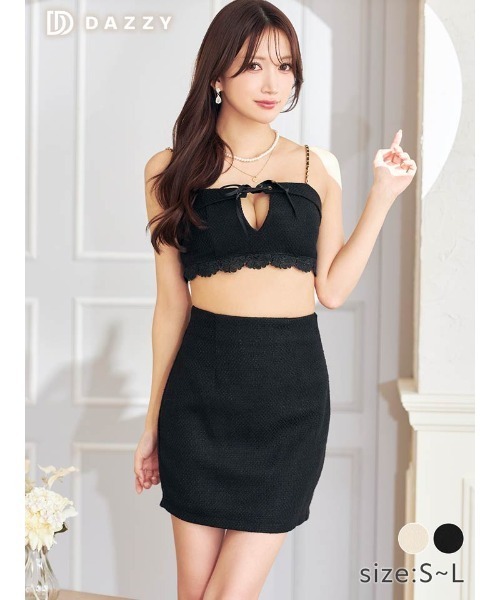 抜け感×美スタイル】大胆ながらも品よくキマる1着！レースアップ