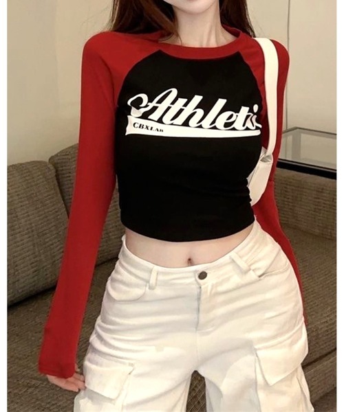FUNdaysion(ファンデイション)の「クロップド丈AthleticロゴラグランロンT(Tシャツ/カットソー・レディース・ホワイト×レッド/ブラック×レッド・M)」の10枚目の写真