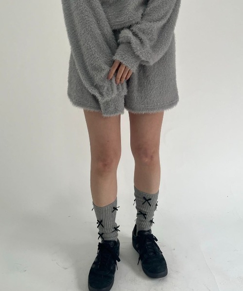 hugi(ハギ)の「SHINY SHAGGY PANTS/シャイニーシャギーパンツ(その他パンツ・レディース・グレー・FREE)」の5枚目の写真