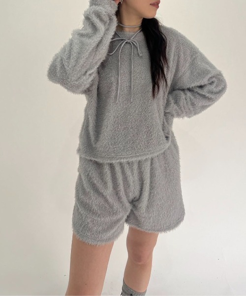 hugi(ハギ)の「SHINY SHAGGY PANTS/シャイニーシャギーパンツ(その他パンツ・レディース・グレー・FREE)」の6枚目の写真