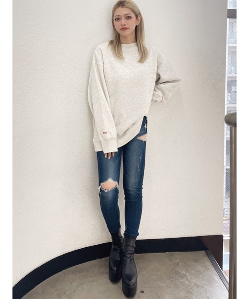 GYDA(ジェイダ)の「【ZOZO限定!!】クルーネックsleeve embroideryプルオーバー(スウェット・レディース・アイボリー/グレー/チャコールグレー・FREE)」の12枚目の写真