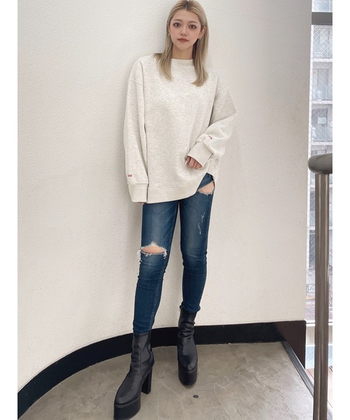 GYDA(ジェイダ)の「【ZOZO限定!!】クルーネックsleeve embroideryプルオーバー(スウェット・レディース・アイボリー/グレー/チャコールグレー・FREE)」の13枚目の写真