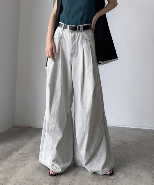 PAGEBOY(ページボーイ)の「ランダムタックデニムパンツ(デニムパンツ・レディース・ブラック/ブルー/グレー・SMALL/MEDIUM)」の20枚目の写真