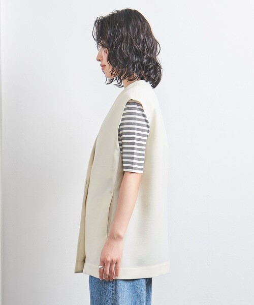 UNITED ARROWS(ユナイテッドアローズ)の「COMFY Vノーカラー ベスト -吸水速乾 UVカット ウォッシャブル-(ベスト・レディース・オフホワイト/ブラック・FREE)」の11枚目の写真