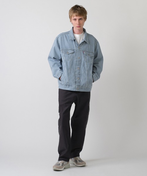 Levi's(リーバイス)の「Levi's/リーバイス 568(TM) ルーズストレート カーゴ(カーゴパンツ・メンズ・ブラック/グリーン/オフホワイト・28inch/29inch/30inch/31inch/32inch/33inch/34inch/36inch/38inch)」の10枚目の写真