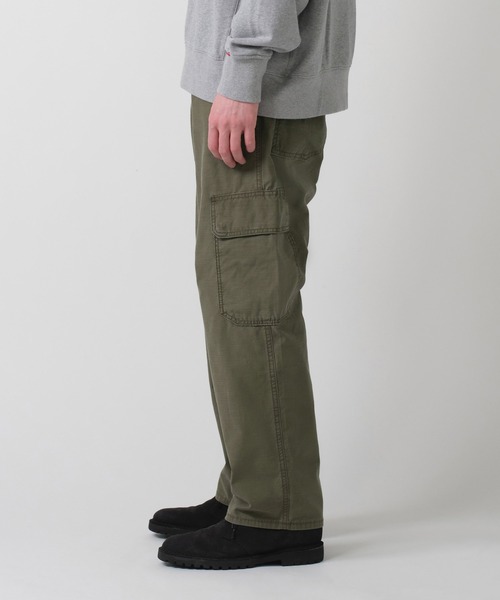 Levi's(リーバイス)の「Levi's/リーバイス 568(TM) ルーズストレート カーゴ(カーゴパンツ・メンズ・ブラック/グリーン/オフホワイト・28inch/29inch/30inch/31inch/32inch/33inch/34inch/36inch/38inch)」の12枚目の写真