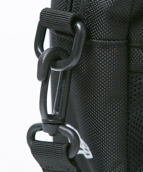 NEW ERA（ニューエラ）の「NEW ERA/ニューエラ ショルダーバッグ SHOULDER POUCH ショルダーポーチ ラージ 2L 14521314/14521315/14521316/14750860（ショルダーバッグ・メンズ・ブラック/ブラック×ホワイト/ストーン/ネイビー・FREE）」の21枚目の写真