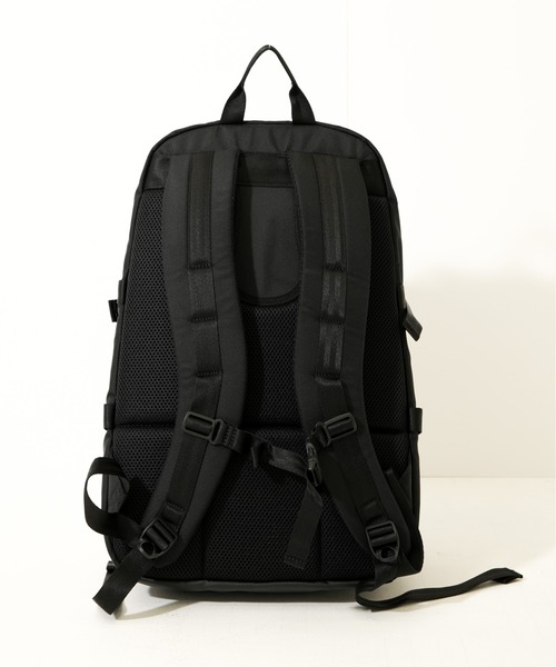 NEW ERA(ニューエラ)の「【NEW ERA/ニューエラ】SKATEBOARD URBAN PAC(バックパック/リュック・メンズ・ブラック×ホワイト/ブラック・FREE)」の15枚目の写真
