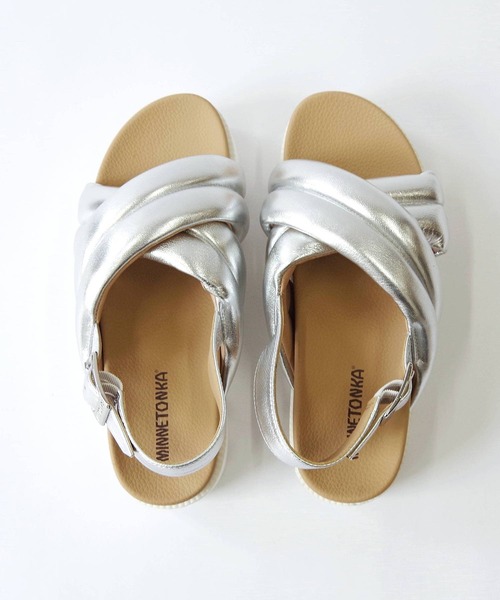 Minnetonka（ミネトンカ）の「【MINNETONKA/ミネトンカ】 クロスベルトパデッドサンダル パフィーサンダル 23M03（サンダル・レディース・シルバー/ブラック/ホワイト/ベージュ・5/6/7/8/9）」の6枚目の写真