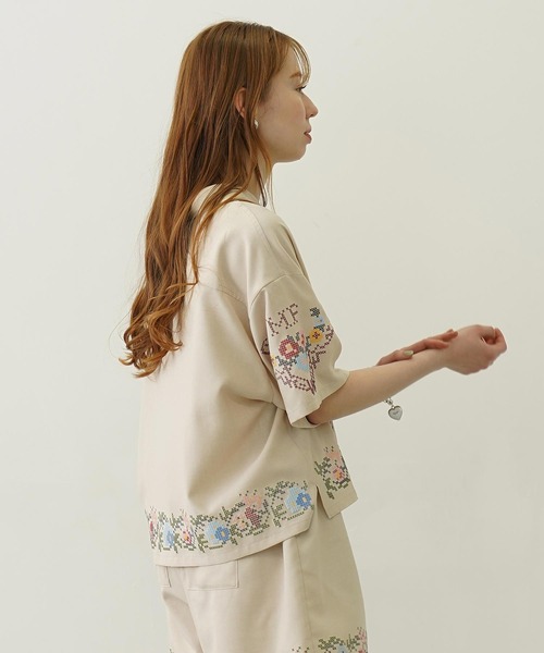 MILKFED.（ミルクフェド）の「CROSS STITCH STYLE SHIRT（シャツ/ブラウス・レディース・ライトグリーン/ネイビー/オフホワイト・ONE SIZE）」の15枚目の写真
