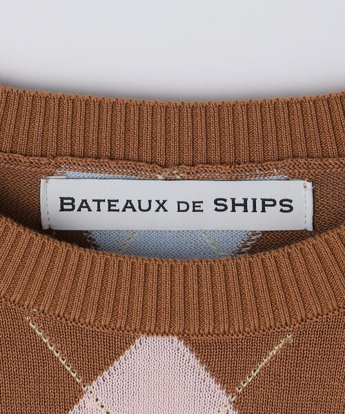 SHIPS（シップス）の「BATEAUX DE SHIPS:〈手洗い可能〉14ゲージ アーガイル クルーネック ニット（ニット/セーター・メンズ・カーキ/オフホワイト・1/2/3）」の5枚目の写真