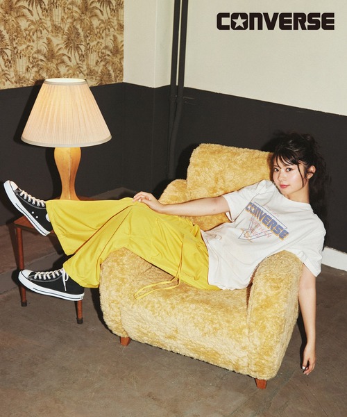 CONVERSE(コンバース)の「【CONVERSE/コンバース】Youtuber/モデル 星野夢奈着用 天竺 VINTEGE/ヴィンテージ風 クルーネック半袖Tシャツ(Tシャツ/カットソー・レディース・ホワイト系1/グレー系1/ブラック系1/ホワイト系2/グレー系2/ブラック系2・M/L)」の2枚目の写真