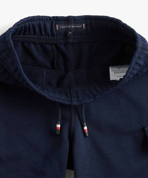 TOMMY HILFIGER(トミーヒルフィガー)の「BOYS カーゴスウェットショートパンツ(その他パンツ・キッズ・ブルー/ライトグレー・150cm/140cm/130cm/160cm)」の5枚目の写真