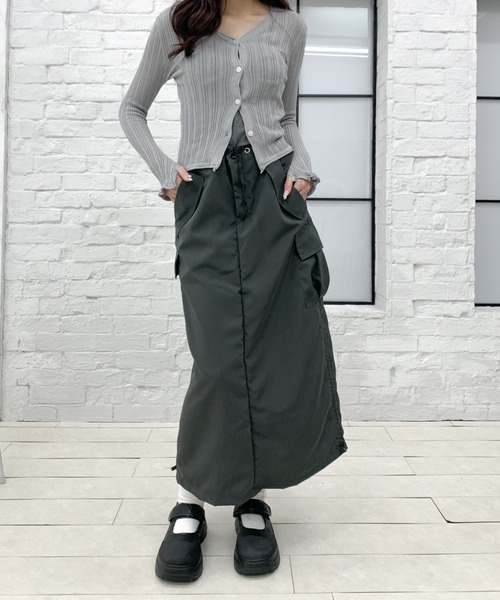 Teem Store（チームストア）の「サイドシャーリングナイロンロングカーゴスカート（スカート・レディース・ブラック/グレー・M/L）」の22枚目の写真
