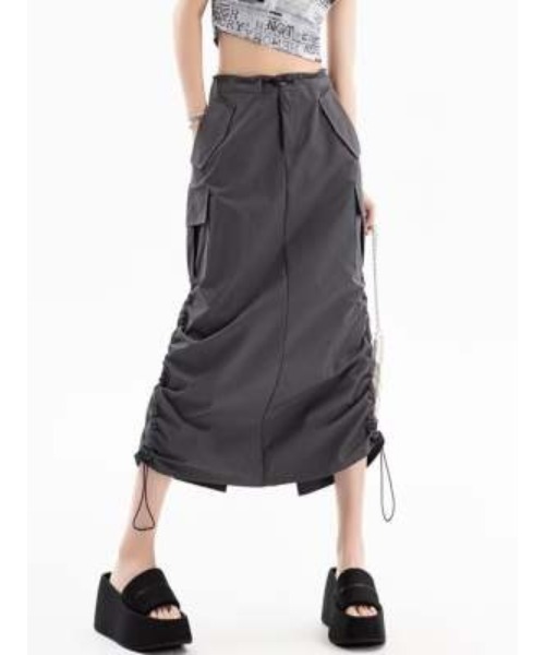 Teem Store（チームストア）の「サイドシャーリングナイロンロングカーゴスカート（スカート・レディース・ブラック/グレー・M/L）」の4枚目の写真