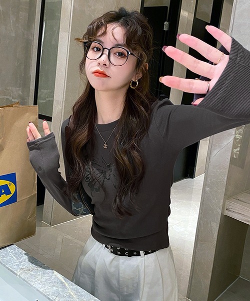VIBGYOR(ヴィブジョー)の「【EIZZ/アイズ】幻想蝶プリント ロングスリーブ Tシャツ(Tシャツ/カットソー・レディース・ホワイト/ライトグレー/チャコール/ブラック/カーキ・FREE)」の9枚目の写真