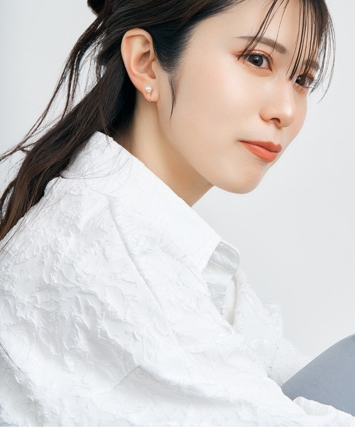 Jewel closet by L&Co.(ジュエルクローゼットバイエルアンドコー)の「K10 シェル/貝 パール イヤリング(イヤリング・レディース・ゴールド系その他3/ゴールド系その他2/ゴールド系その他・FREE)」の15枚目の写真
