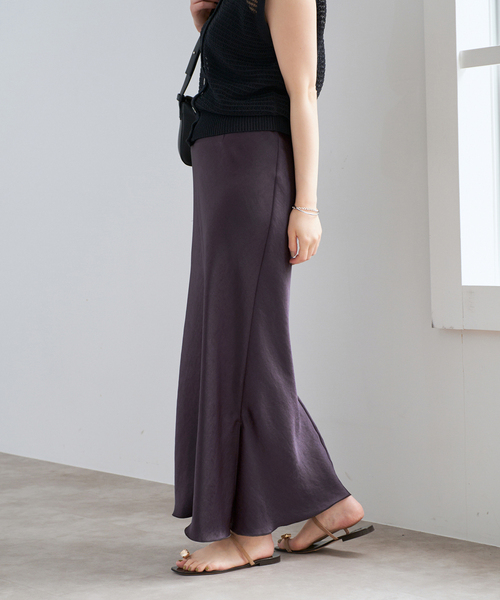 IENA（イエナ）の「《追加13》ダブルサテンスカート（スカート・レディース・ホワイト系その他/ブラウン/ネイビー/ゴールド・34/36/38/40）」の14枚目の写真