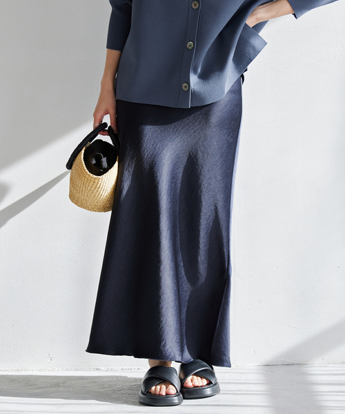 IENA（イエナ）の「《追加13》ダブルサテンスカート（スカート・レディース・ホワイト系その他/ブラウン/ネイビー/ゴールド・34/36/38/40）」の18枚目の写真