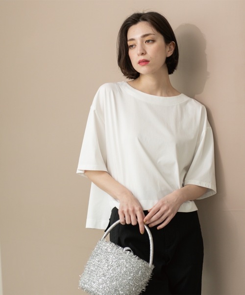 OPAQUE.CLIP(オペークドットクリップ)の「◆ボートネックショートTシャツ【洗濯機洗い可】(Tシャツ/カットソー・レディース・ホワイト/ブラック/チャコールグレー/ブルー・38/40/42)」の7枚目の写真