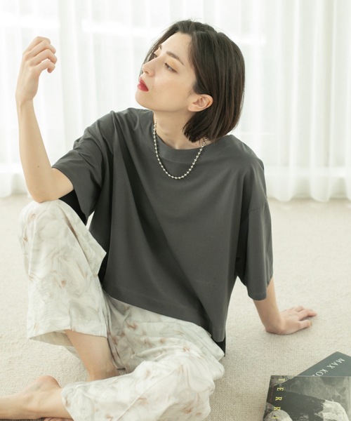 OPAQUE.CLIP(オペークドットクリップ)の「◆ボートネックショートTシャツ【洗濯機洗い可】(Tシャツ/カットソー・レディース・ホワイト/ブラック/チャコールグレー/ブルー・38/40/42)」の12枚目の写真