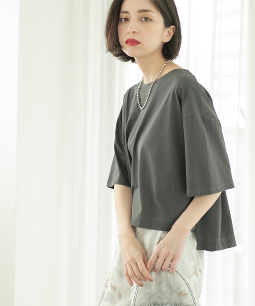 OPAQUE.CLIP(オペークドットクリップ)の「◆ボートネックショートTシャツ【洗濯機洗い可】(Tシャツ/カットソー・レディース・ホワイト/ブラック/チャコールグレー/ブルー・38/40/42)」の13枚目の写真