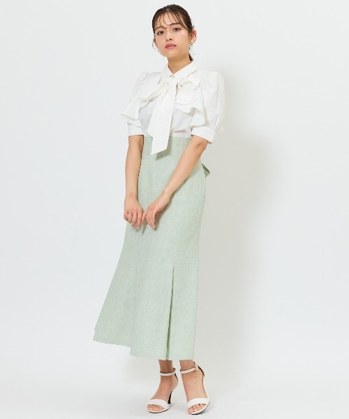AND COUTURE(アンドクチュール)の「ビジューボタンストライプフリルブラウス(シャツ/ブラウス・レディース・グリーン系その他/ホワイト系その他/ブルー系その他/ホワイト系その他6・FREE)」の12枚目の写真