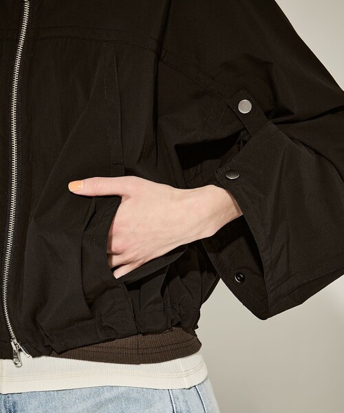 STUDIOUS(ステュディオス)の「【STUDIOUS/ステュディオス】Super Lightweight Rain Blouson/ライトウェイトレインブルゾン/撥水/超軽量(ブルゾン・レディース・ブラック/ベージュ・FREE)」の16枚目の写真