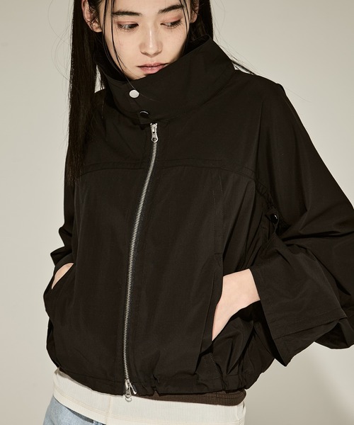 STUDIOUS(ステュディオス)の「【STUDIOUS/ステュディオス】Super Lightweight Rain Blouson/ライトウェイトレインブルゾン/撥水/超軽量(ブルゾン・レディース・ブラック/ベージュ・FREE)」の2枚目の写真