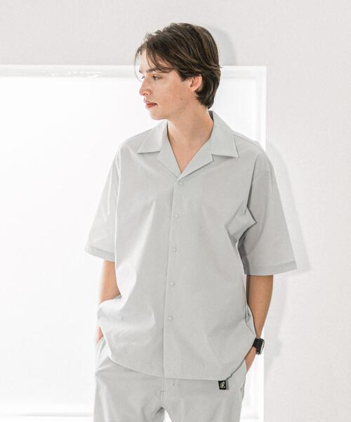 URBAN RESEARCH（アーバンリサーチ）の「『XLサイズあり』『撥水』SOLOTEX STRETCH SHORT-SLEEVE SHIRTS（シャツ/ブラウス・メンズ・ネイビー/ブラック/グレー系その他・MEDIUM/LARGE/X-LARGE）」の6枚目の写真
