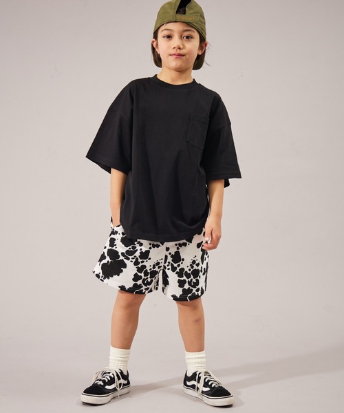 PAIRMANON STREET（ペアマノンストリート）の「【摩擦に強いミニ裏毛】【PAIRMANON STREET】総柄 ショートパンツ（その他パンツ・キッズ・パープル/ベージュ系その他/ホワイト系その他/ブラック/ベージュ/グレー・150/120/130/90/100/110/140/160）」の2枚目の写真