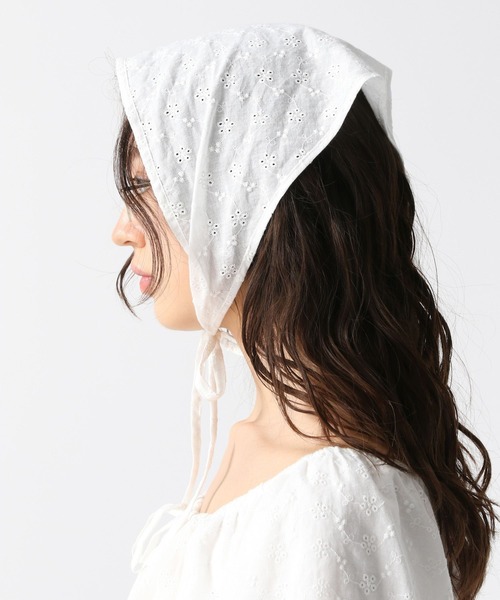 FOREVER 21（フォーエバー トゥエンティーワン）の「【2025SS】バブーシュカ付きオフショルブラウス（シャツ/ブラウス・レディース・オフホワイト/ブラック・FREE）」の22枚目の写真
