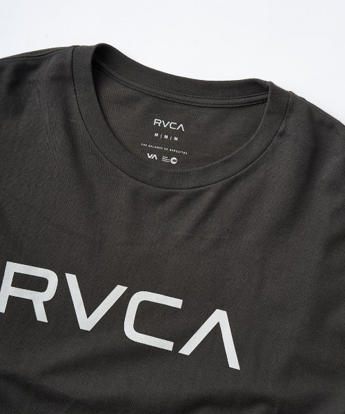 RVCA（ルーカ）の「RVCA メンズ BLINDER BOX SS Tシャツ 【2025年夏モデル】/ルーカ半袖バックプリントロゴTシャツ（Tシャツ/カットソー・メンズ・ブラック/ホワイト/ピンク/ブルー系その他/スミクロ・LARGE/MEDIUM/SMALL/X-LARGE）」の20枚目の写真