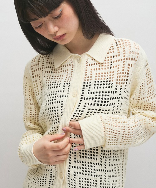 ADAM ET ROPE'(アダムエロペ)の「【サステナブル】クロシェライクカーディガン(カーディガン/ボレロ・レディース・ダークブラウン/オフホワイト・FREE)」の1枚目の写真