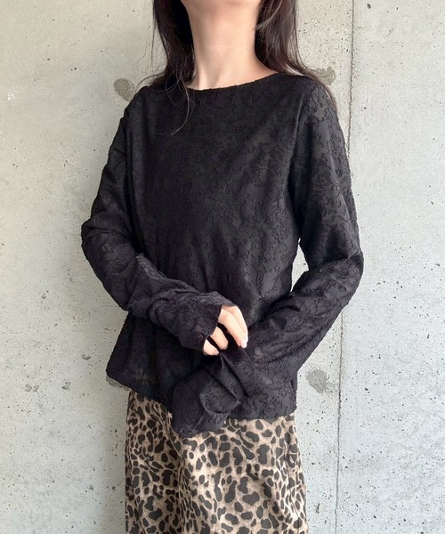 merrylatte(メリーラテ)の「サムホールシアージャガード花柄トップス(その他トップス・レディース・アイボリー/ブラック・FREE)」の11枚目の写真