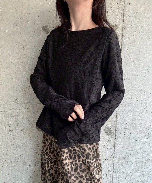 merrylatte(メリーラテ)の「サムホールシアージャガード花柄トップス(その他トップス・レディース・アイボリー/ブラック・FREE)」の12枚目の写真
