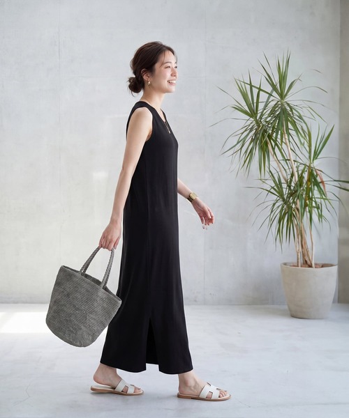 STYLE DELI(スタイルデリ)の「ソウバリ編みタンクワンピースC(ワンピース・レディース・ネイビー/ライトグレー/ブラック/ダークグリーン/イエロー・01/02)」の12枚目の写真