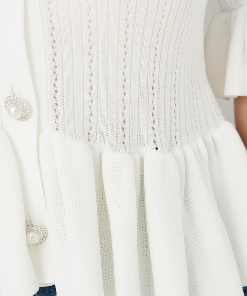 SELFIST（セルフィスト）の「ビジューボタン付きペプラムニットカーデ　サマーニット　夏服（ニット/セーター・レディース・ブラック/オフホワイト/イエロー・フリー）」の6枚目の写真