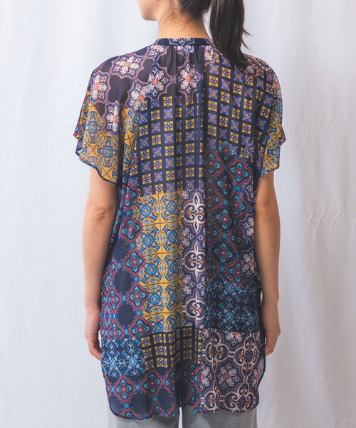 NARACAMICIE】タイル柄シフォンテントライン半袖ブラウス