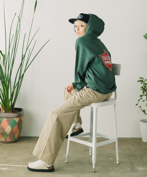 PLEASURES（プレジャー）の「PLEASURES/プレジャーズ SWISHA HOODIE フーディー オーバーサイズ 裏起毛（パーカー・メンズ・グリーン・XL）」の4枚目の写真