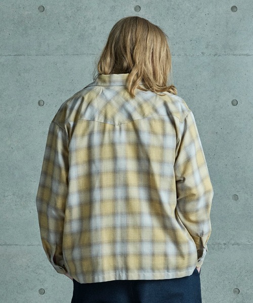 FUSE（フューズ）の「オンブレーチェックヴィンテージ調シャツ（シャツ/ブラウス・メンズ・イエロー/ブラック・03/02/01）」の5枚目の写真
