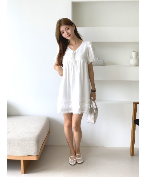 MINS MINIS(ミンスミニス)の「ギャザーレースフリルミニワンピース(ワンピース・レディース・アイボリー・FREE)」の15枚目の写真