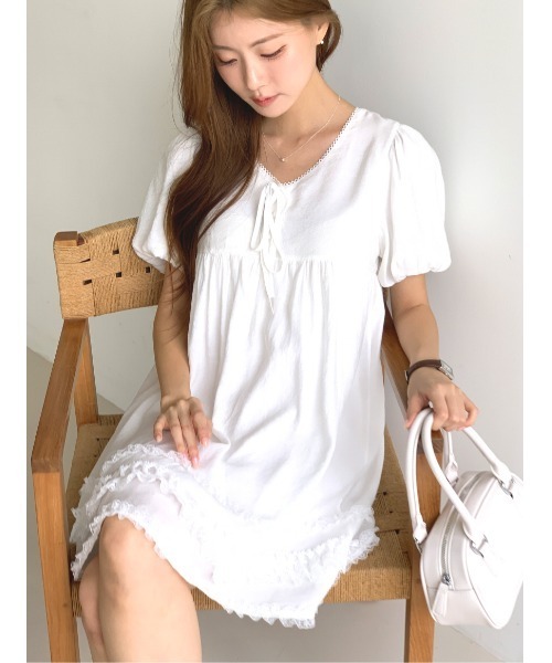 MINS MINIS(ミンスミニス)の「ギャザーレースフリルミニワンピース(ワンピース・レディース・アイボリー・FREE)」の4枚目の写真