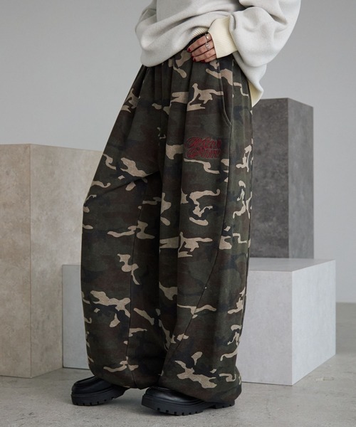 PBLIM(ページボーイリム)の「《UNISEX/セットアップ対応》バルーンスウェットパンツ(スウェットパンツ・レディース・杢グレー/チャコールグレー/カモフラージュ/ダークブラウン・MEDIUM/LARGE)」の4枚目の写真