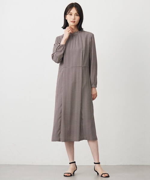 J.PRESS（ジェイプレス）の「デシンハウンドトゥースプリント ワンピース（ワンピース・レディース・ネイビー系3/ブラウン系3・11/9）」の7枚目の写真