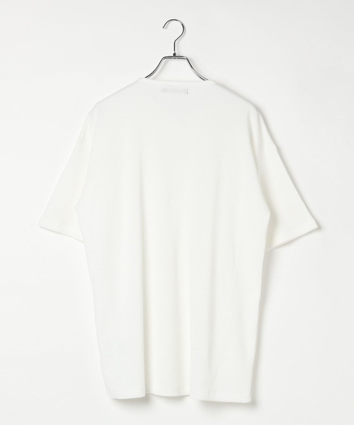 ALAND（エーランド）の「【UNISEX】ALAND／Aヘンリーネック半袖T（Tシャツ/カットソー・レディース・ブラック/オフホワイト・LARGE/SMALL）」の3枚目の写真