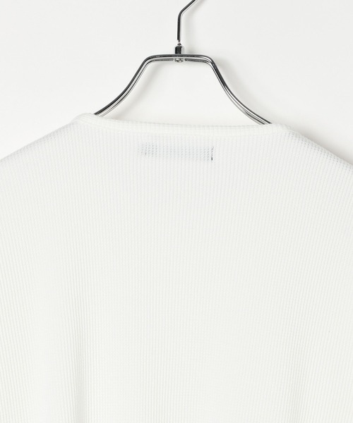 ALAND（エーランド）の「【UNISEX】ALAND／Aヘンリーネック半袖T（Tシャツ/カットソー・レディース・ブラック/オフホワイト・LARGE/SMALL）」の7枚目の写真