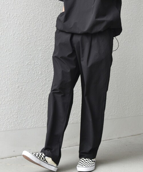 SHIPS any（シップス エニィ）の「SHIPS any:〈撥水/軽量/ストレッチ〉SOLOTEX(R) シアサッカー セミワイド イージーパンツ(セットアップ対応)25SS◇◇（その他パンツ・メンズ・ブラウン/ネイビー/その他/ブラック・SMALL/LARGE/MEDIUM）」の7枚目の写真